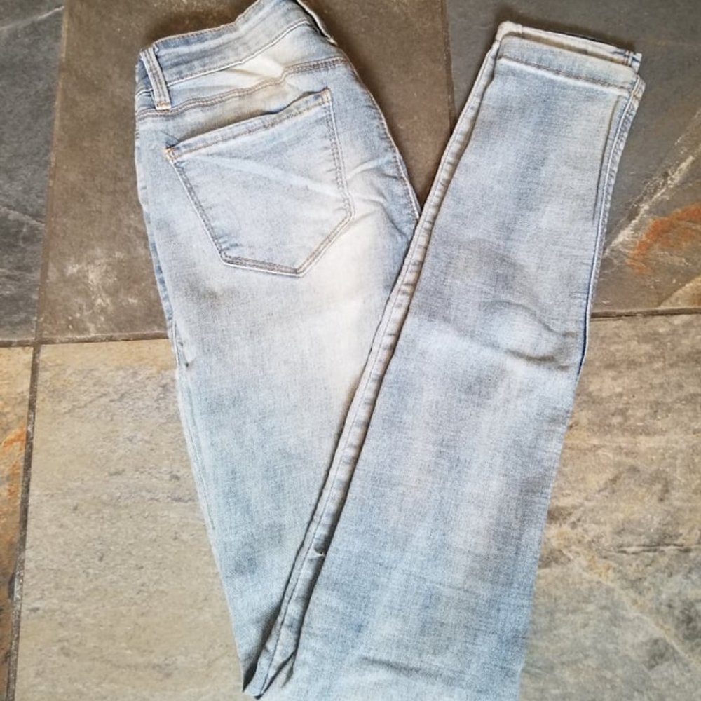 Stone Washed Distressed Women's Skinny Jeans